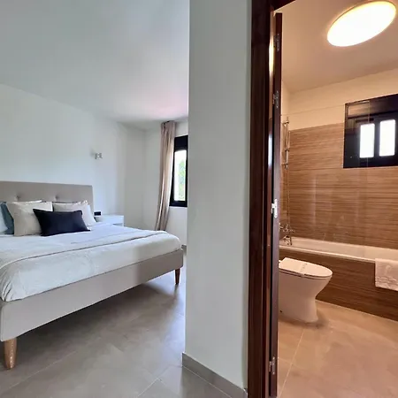 Casa Barra - 3 Bedroom With Private Pool - Lual בית נופש *