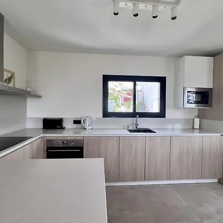 בית נופש Casa Barra - 3 Bedroom With Private Pool - Lual *